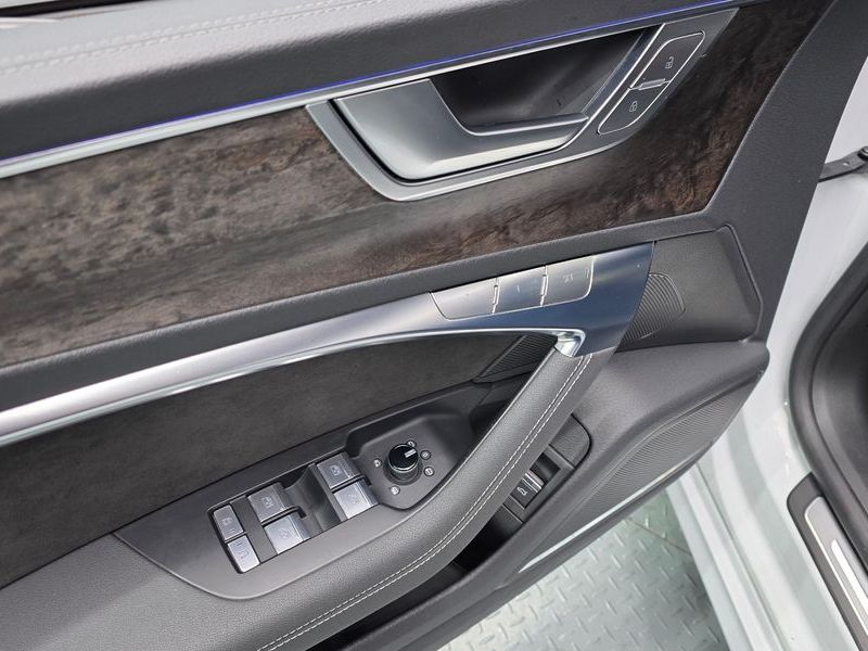 2021 Audi A7 55 TFSI Quattro Premium photo 9