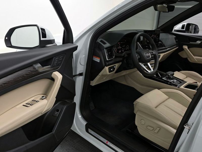 2023 Audi Q5 40 TDI Quattro Premium photo 10