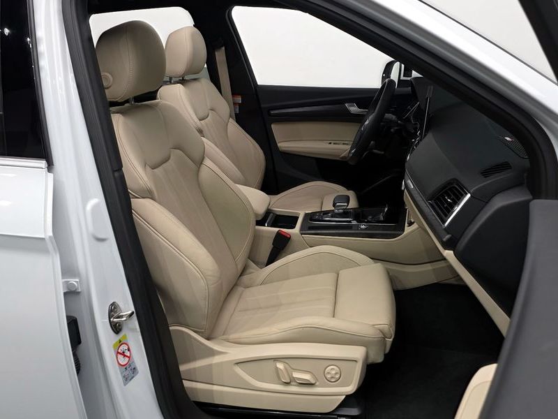 2023 Audi Q5 40 TDI Quattro Premium photo 11