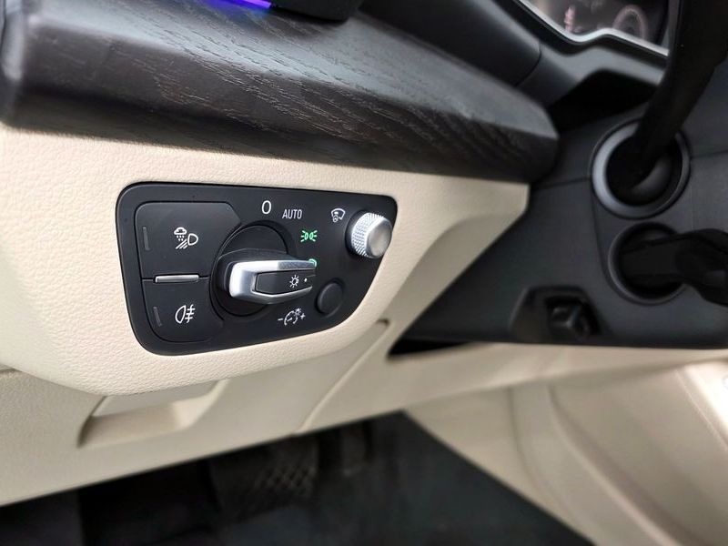 2023 Audi Q5 40 TDI Quattro Premium photo 18
