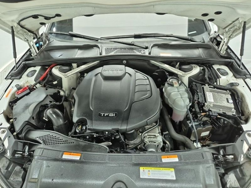 2019 Audi A4 40 TFSI Premium photo 18