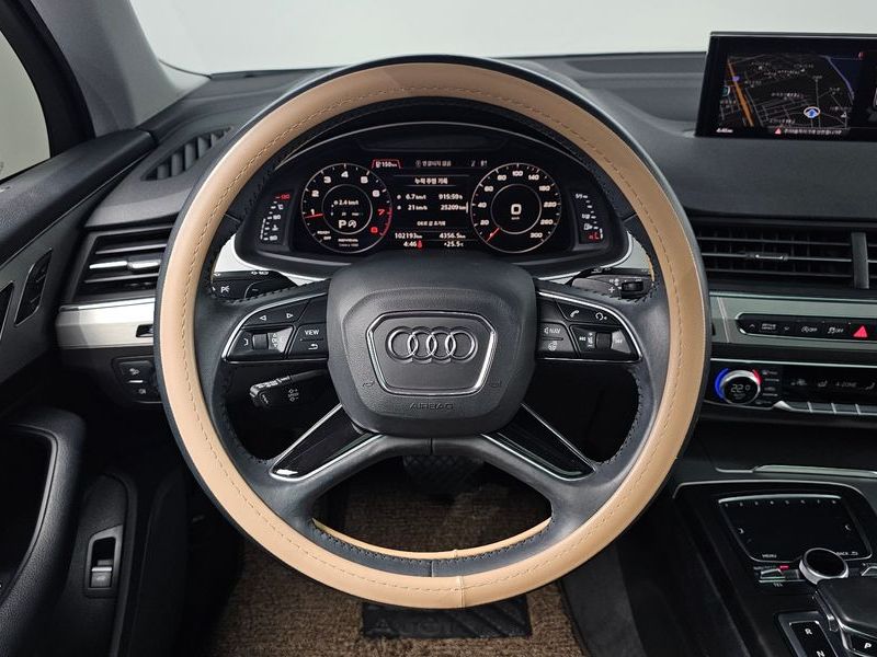 2019 Audi Q7 45 TFSI Quattro photo 12