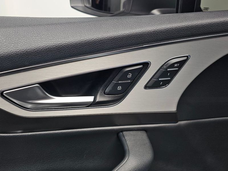 2019 Audi Q7 45 TFSI Quattro photo 27
