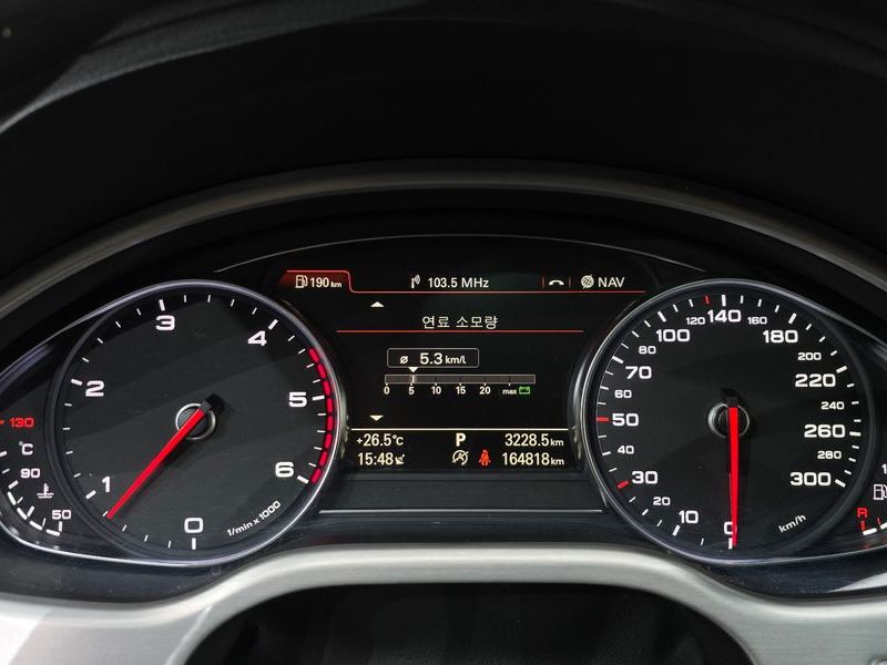 2015 Audi A8 60 TDI Quattro D4 photo 8