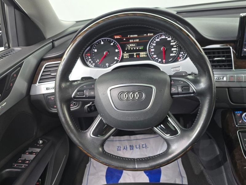 2015 Audi A8 60 TDI Quattro D4 photo 13