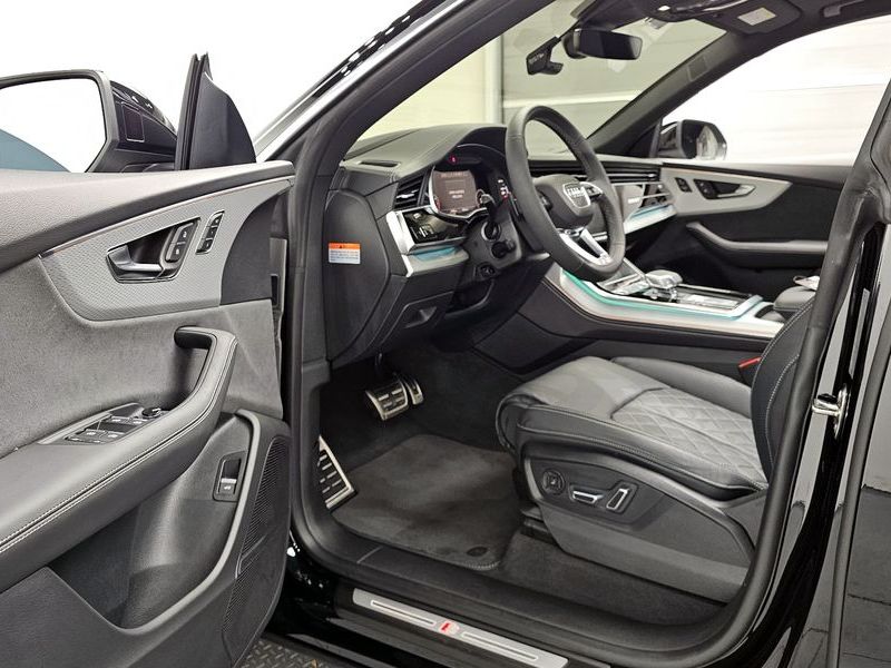 2025 Audi Q8 50 TDI Quattro Premium photo 12