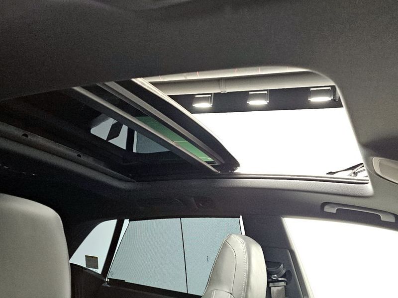 2025 Audi Q8 50 TDI Quattro Premium photo 18