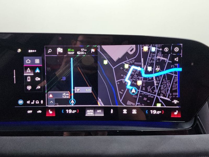 2025 Audi Q6 e-tron Quattro photo 12