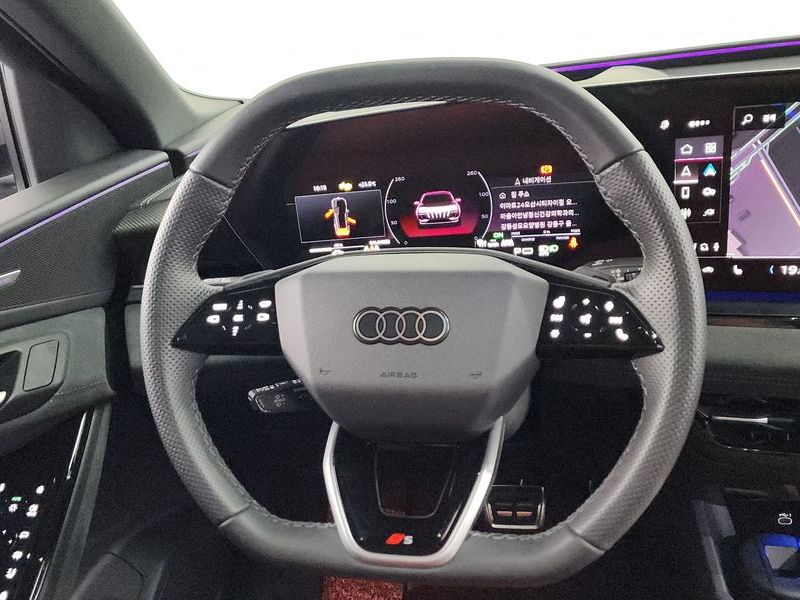 2025 Audi Q6 e-tron Quattro photo 13