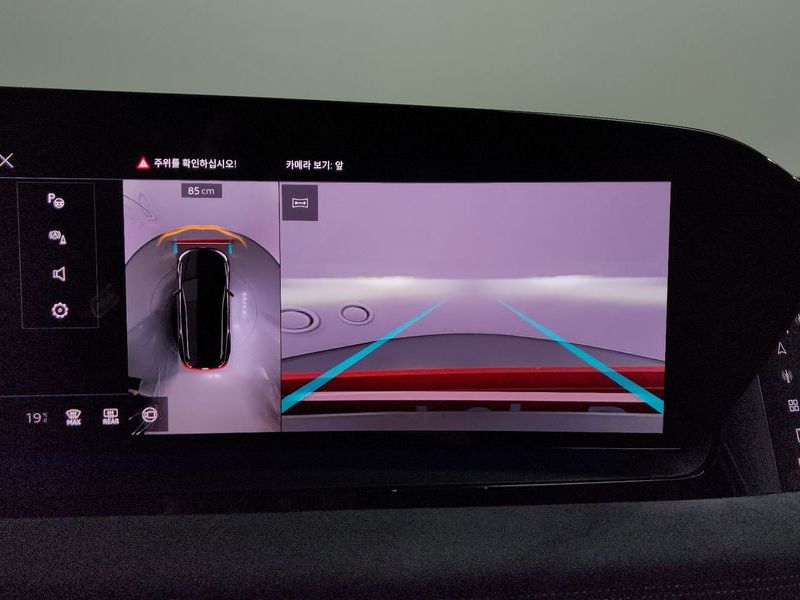 2025 Audi Q6 e-tron Quattro photo 14