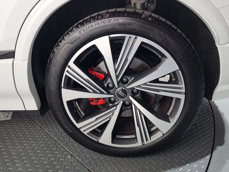 2025 Audi Q6 e-tron Quattro photo 21