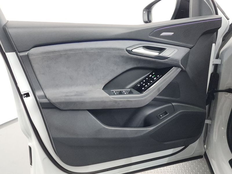 2025 Audi Q6 e-tron Quattro photo 24