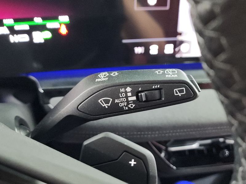2025 Audi Q6 e-tron Quattro photo 30