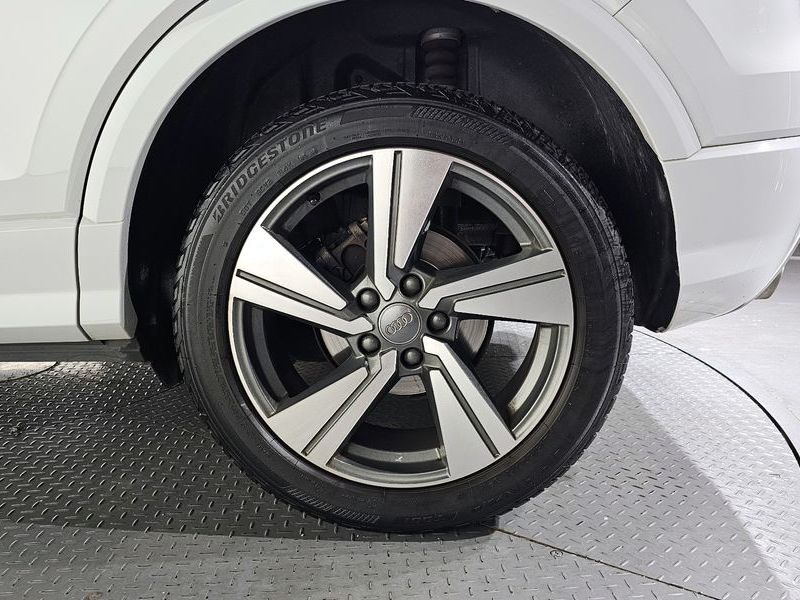 2020 Audi Q2 35 TDI Premium photo 21