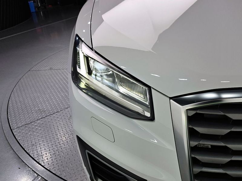 2020 Audi Q2 35 TDI Premium photo 22