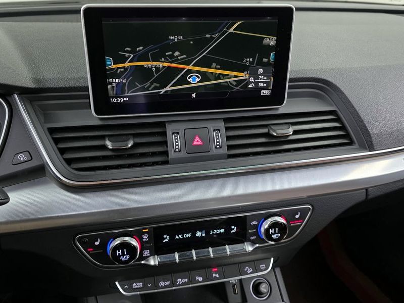 2020 Audi Q5 45 TFSI Quattro Premium photo 14