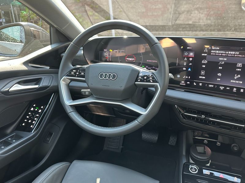 2025 Audi A6 Performance Advanced photo 12