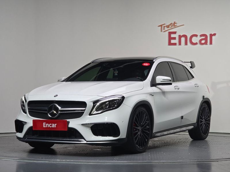 2019 Mercedes-Benz A-Class GLA45 AMG 4MATIC photo 1