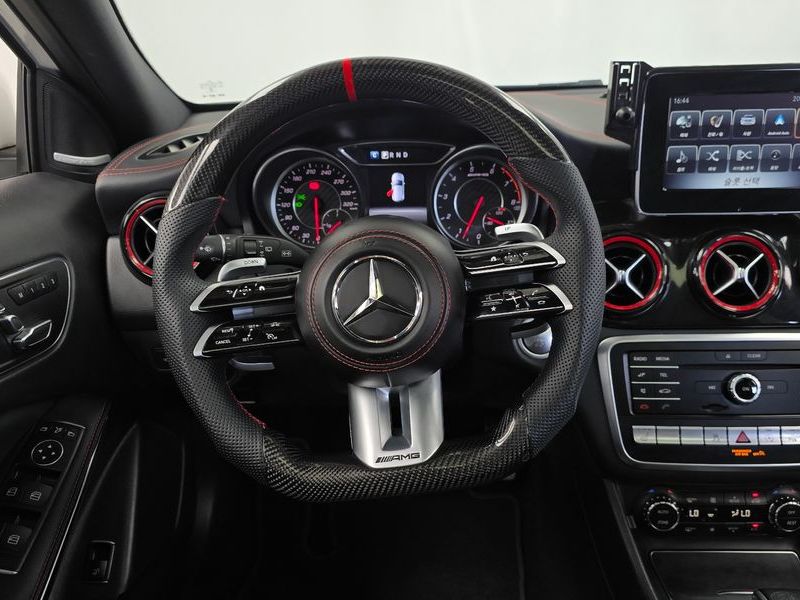 2019 Mercedes-Benz A-Class GLA45 AMG 4MATIC photo 13
