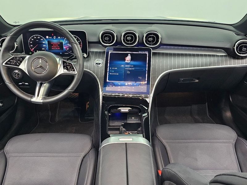2024 Mercedes-Benz C-Class C300 4MATIC Avantgarde photo 7