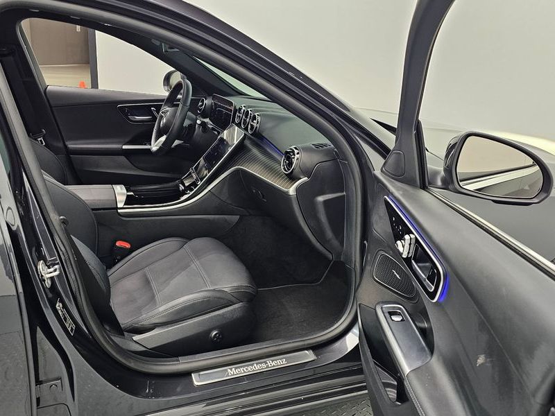2024 Mercedes-Benz C-Class C300 4MATIC Avantgarde photo 10
