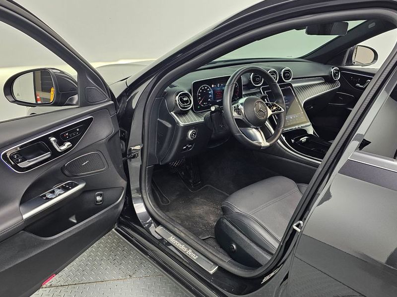 2024 Mercedes-Benz C-Class C300 4MATIC Avantgarde photo 11