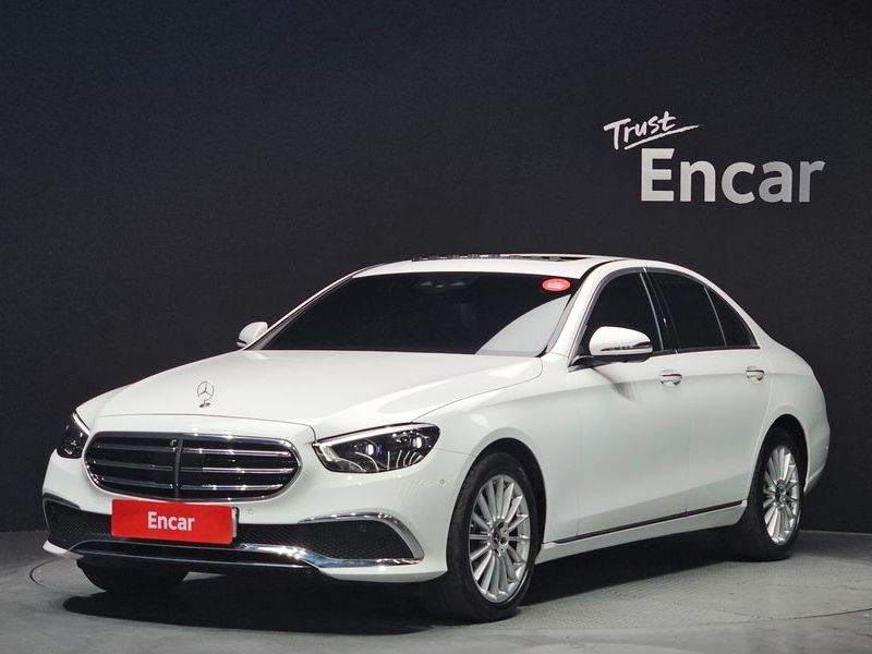 2022 Mercedes-Benz E-Class E250 Exclusive photo 1