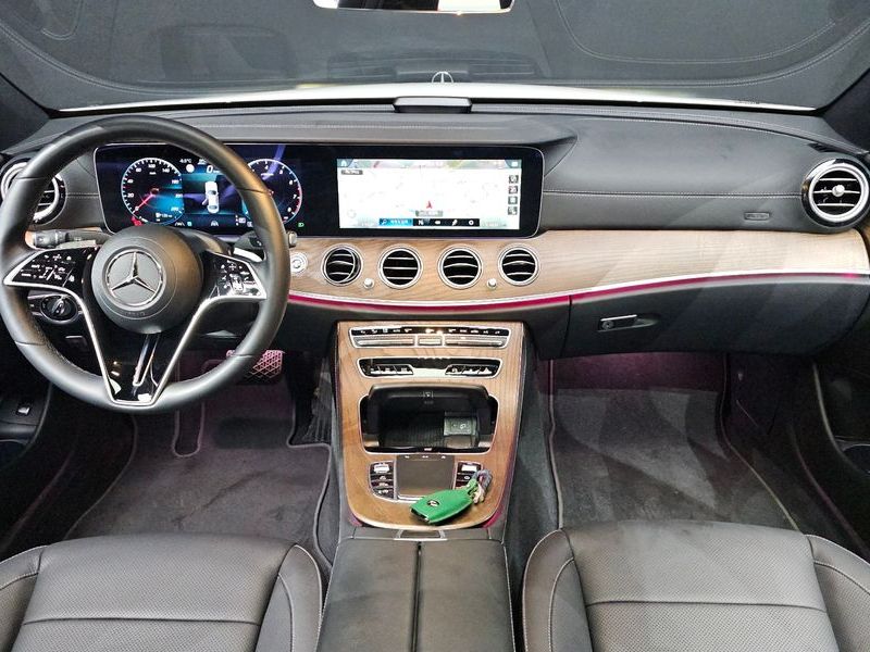 2022 Mercedes-Benz E-Class E250 Exclusive photo 7