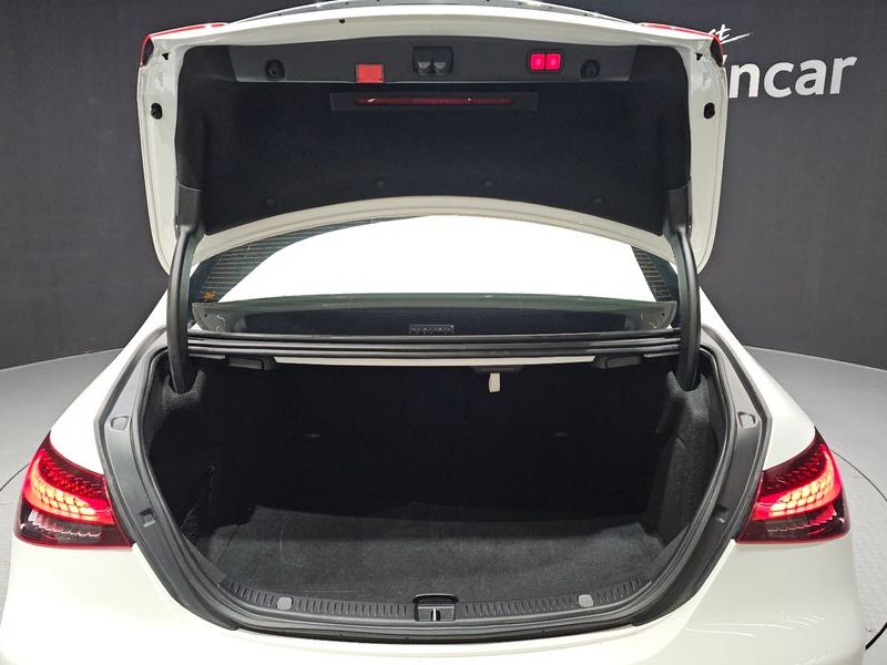 2022 Mercedes-Benz E-Class E250 Exclusive photo 20
