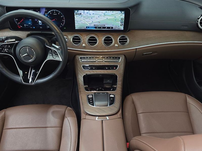 2023 Mercedes-Benz E-Class E250 Exclusive photo 7