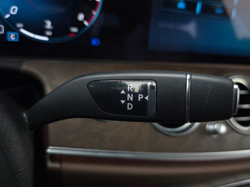 2023 Mercedes-Benz E-Class E250 Exclusive photo 9