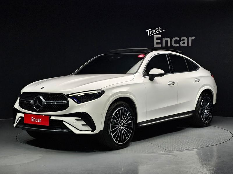 2024 Mercedes-Benz C-Class GLC300 4MATIC Coupe photo 1