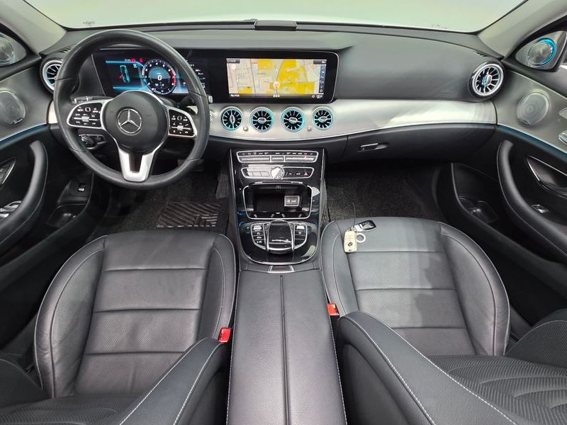 2019 Mercedes-Benz E-Class E300 AMG Line photo 7