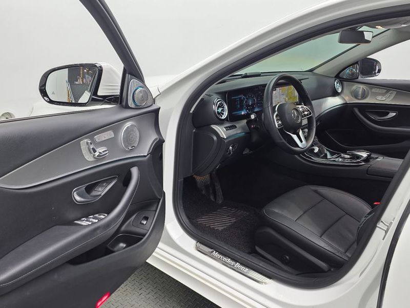 2019 Mercedes-Benz E-Class E300 AMG Line photo 10