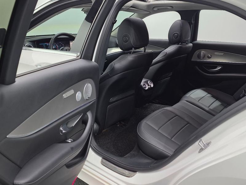 2019 Mercedes-Benz E-Class E300 AMG Line photo 12