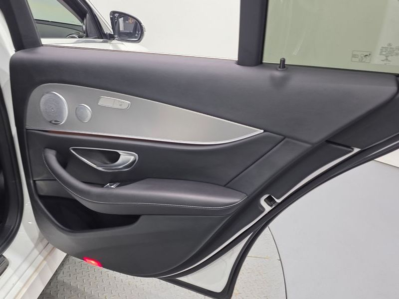 2019 Mercedes-Benz E-Class E300 AMG Line photo 25