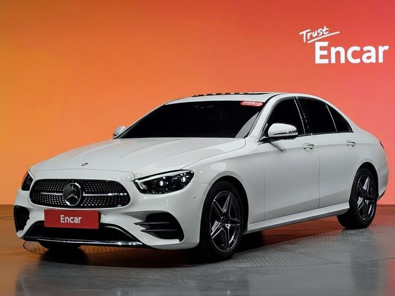 2023 Mercedes-Benz E-Class E250 AMG Line photo 1