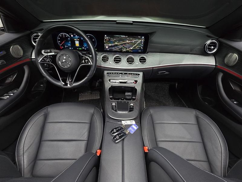 2022 Mercedes-Benz E-Class E350 4MATIC Avantgarde photo 7