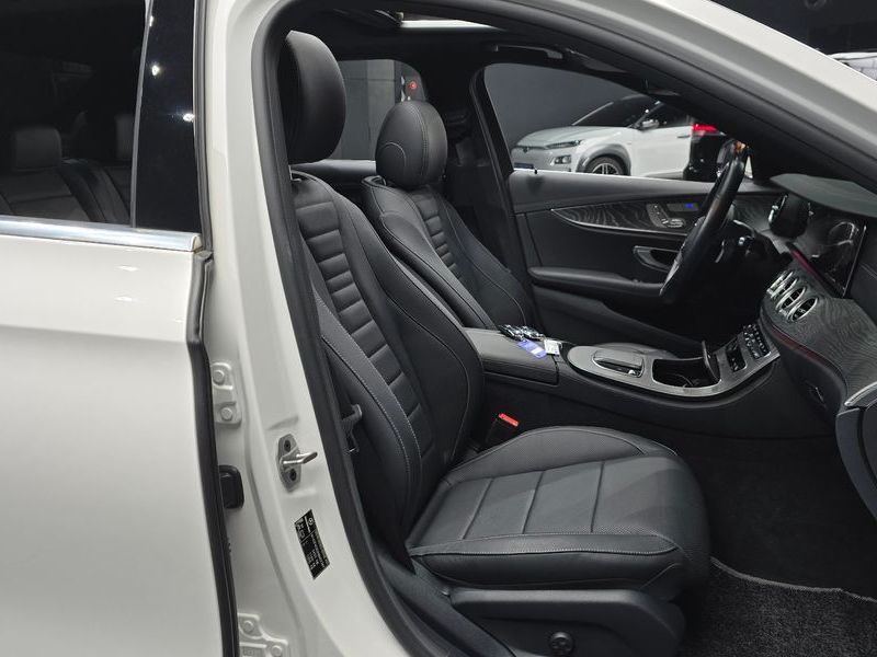 2022 Mercedes-Benz E-Class E350 4MATIC Avantgarde photo 26