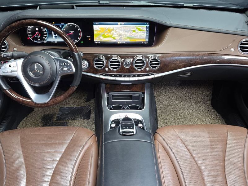 2020 Mercedes-Benz S-Class S560L 4MATIC photo 7