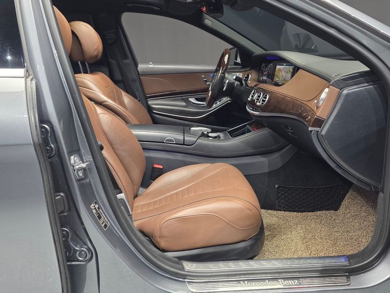 2020 Mercedes-Benz S-Class S560L 4MATIC photo 11