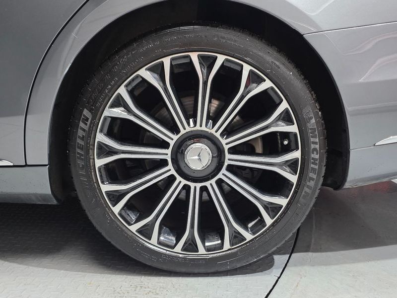 2020 Mercedes-Benz S-Class S560L 4MATIC photo 21