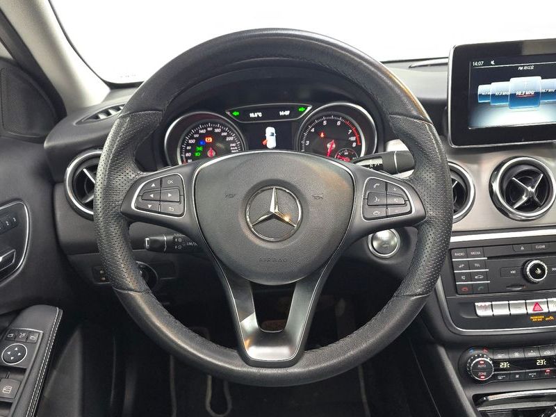 2019 Mercedes-Benz A-Class GLA220 photo 13