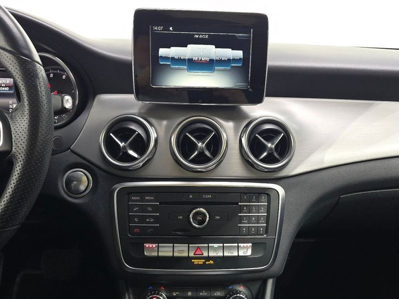 2019 Mercedes-Benz A-Class GLA220 photo 14