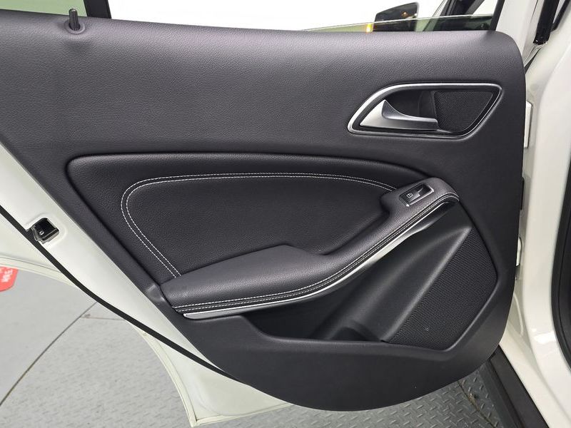 2019 Mercedes-Benz A-Class GLA220 photo 25
