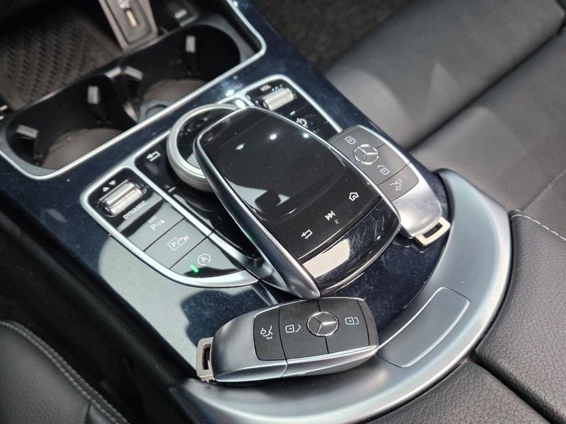 2020 Mercedes-Benz C-Class C220 d 4MATIC photo 9
