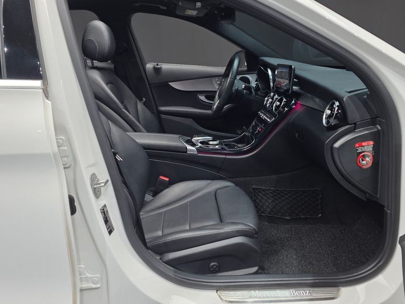 2020 Mercedes-Benz C-Class C220 d 4MATIC photo 11