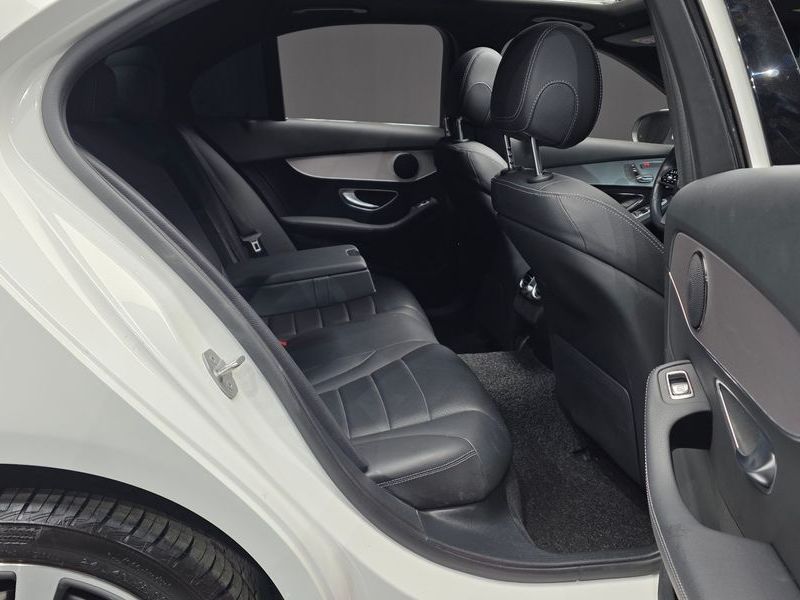 2020 Mercedes-Benz C-Class C220 d 4MATIC photo 12