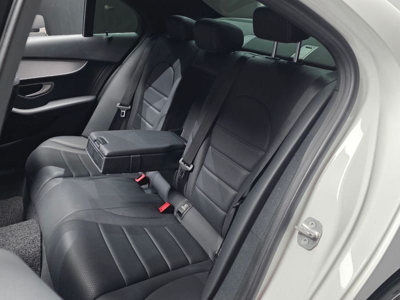 2020 Mercedes-Benz C-Class C220 d 4MATIC photo 26