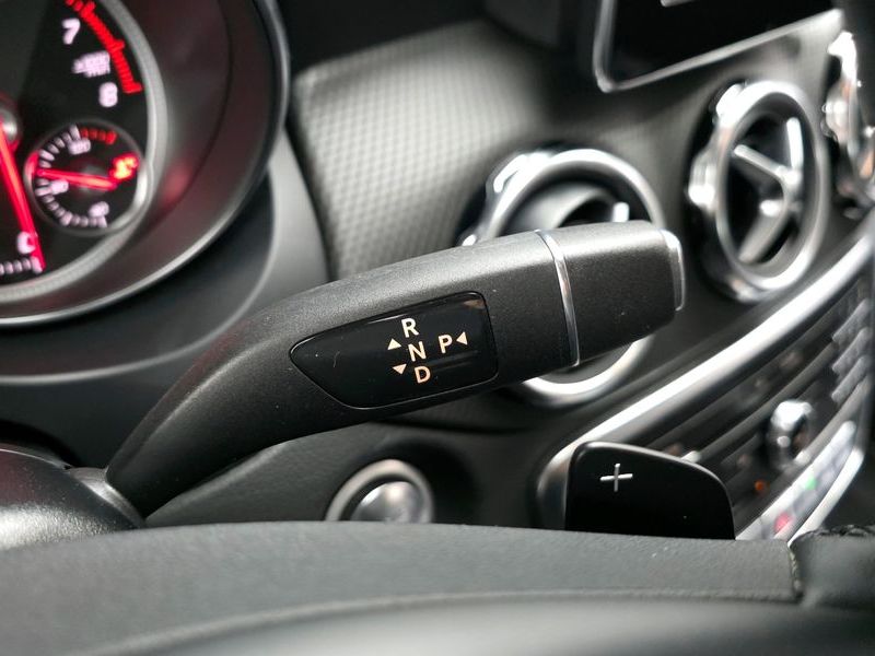 2019 Mercedes-Benz A-Class GLA220 photo 9